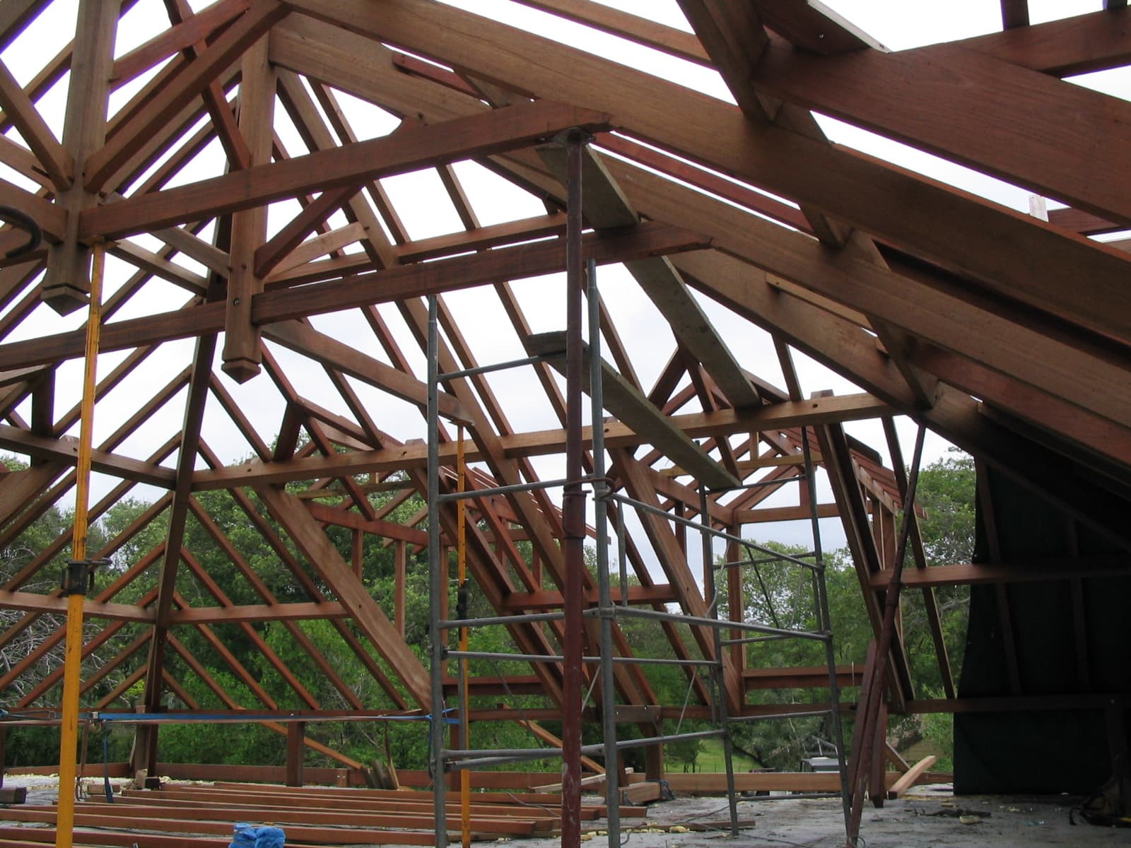 Charpente traditionnelle et industrielle - visuel 3